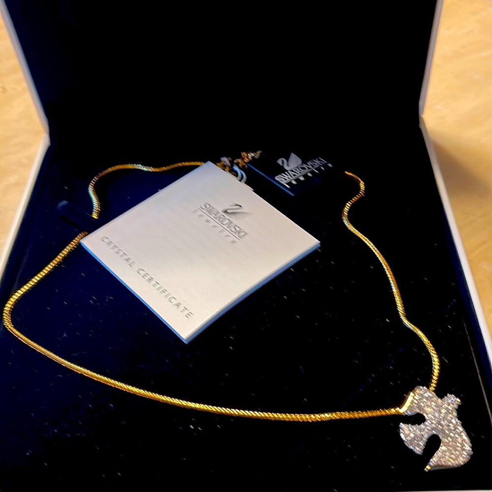 Swarovski Crystal Peace Dove pendant. New with tags